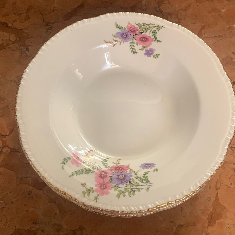Homer Laughlin Virginia Rose Rimmed Soup Bowl